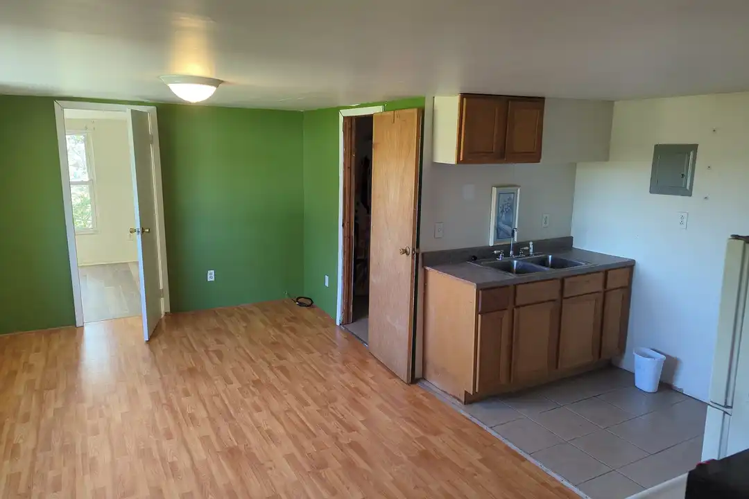 37 Biggs Ln unit 7 - View 2