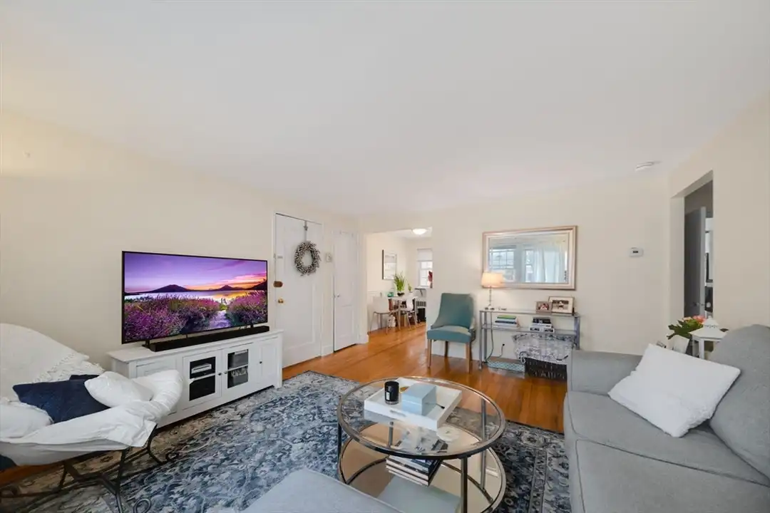 932 Massachusetts Ave unit 3 - View 2