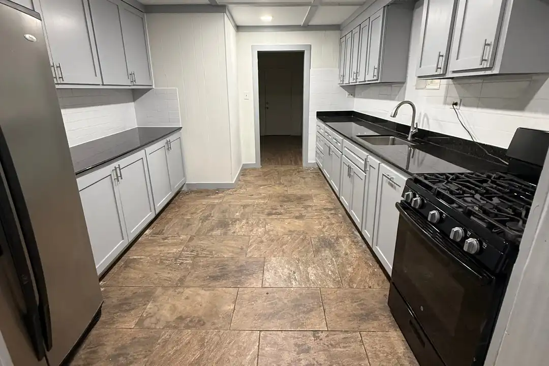 1645 E 54th St N - View 5