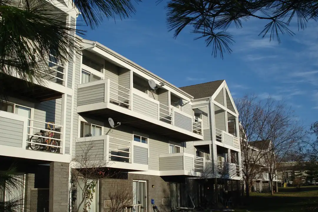 1619 Troy Dr unit 1619-201 – photo 1