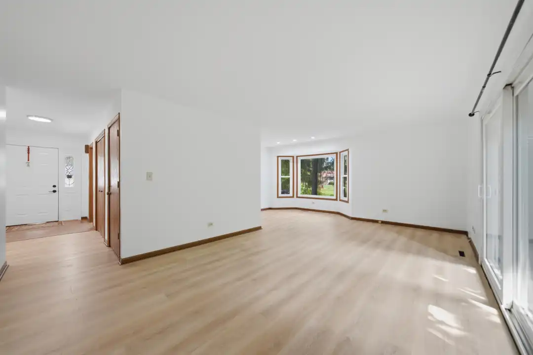 152 Dunbar Ln - View 3
