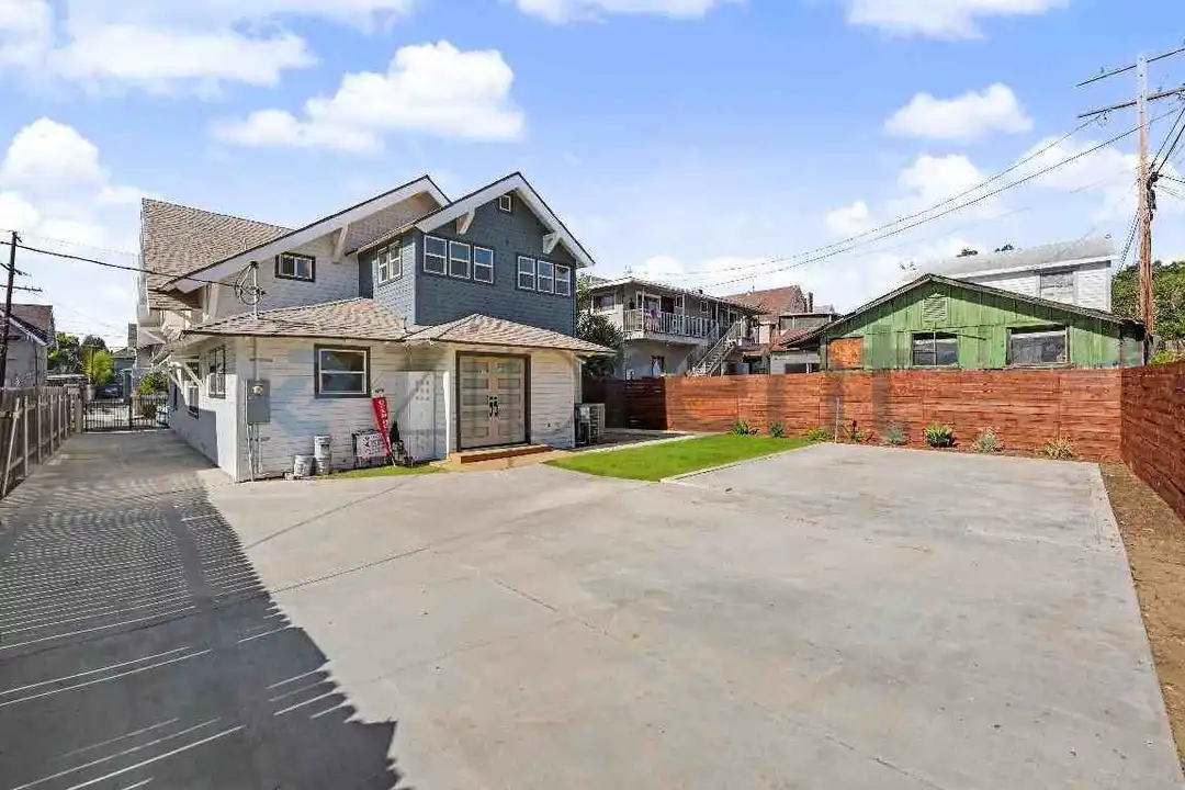 1676 W 24th St – pohled 6
