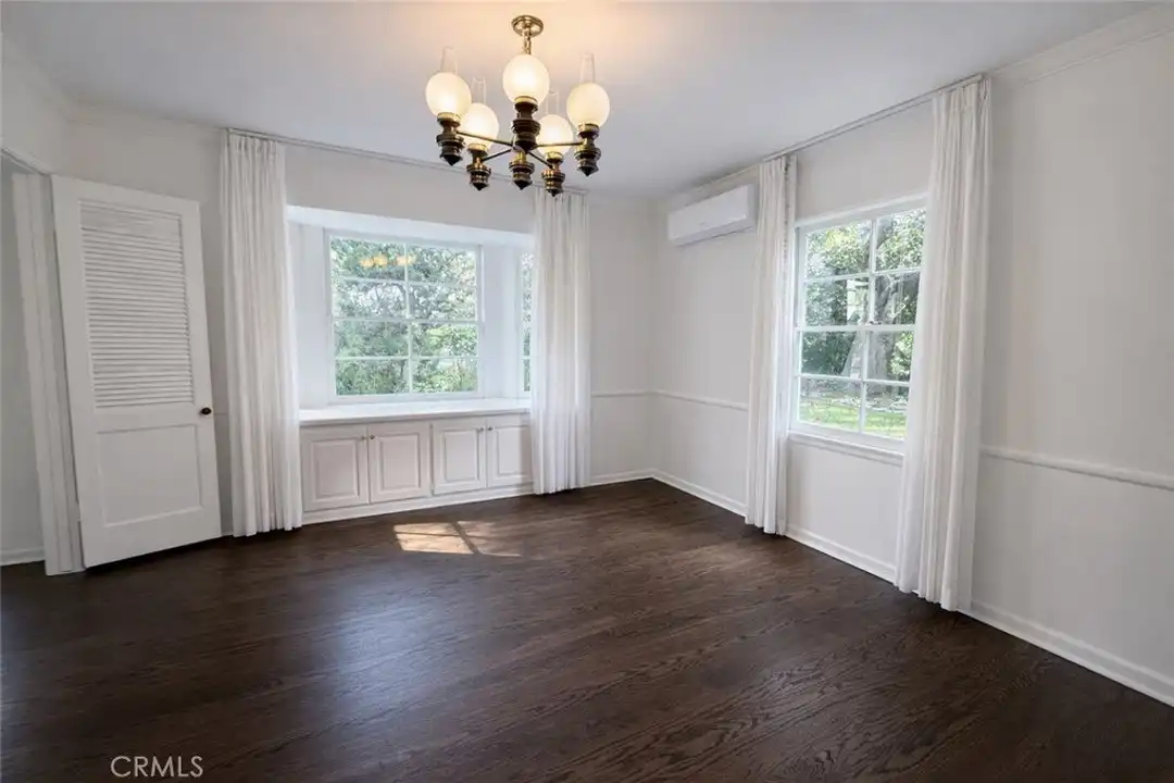 18 Woodland Ln - View 6