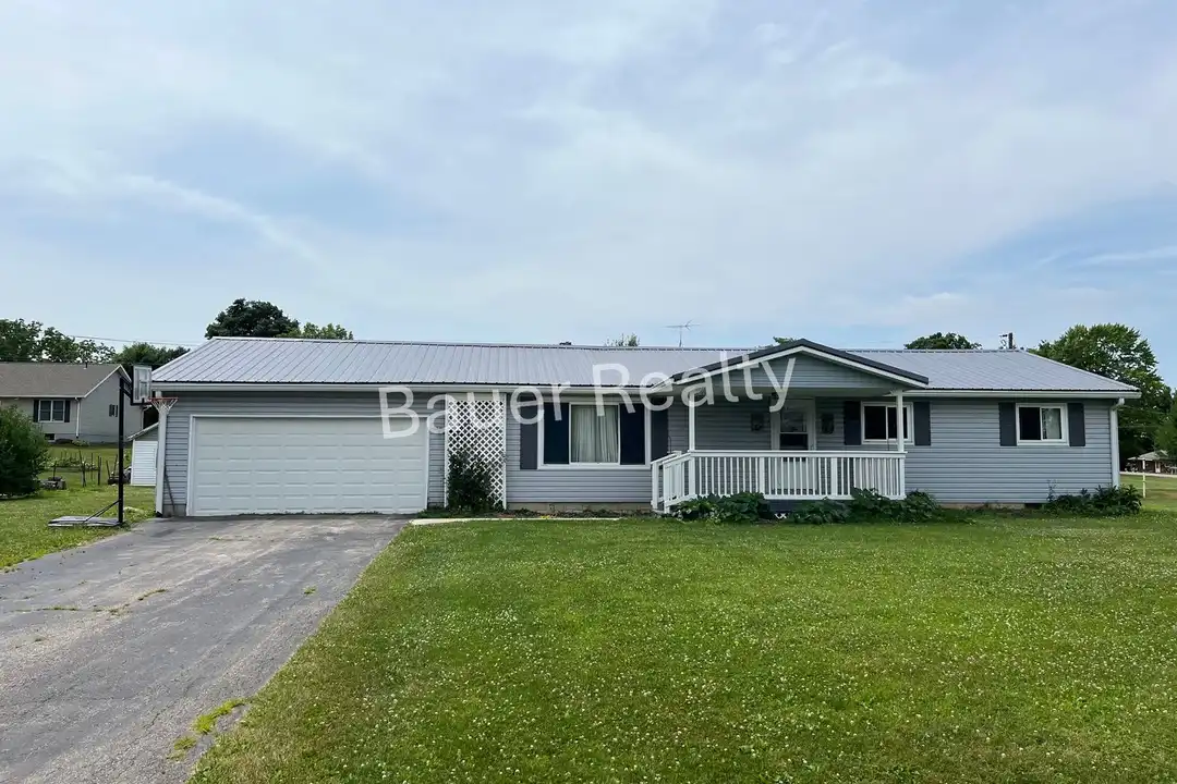 816 James St – photo 1
