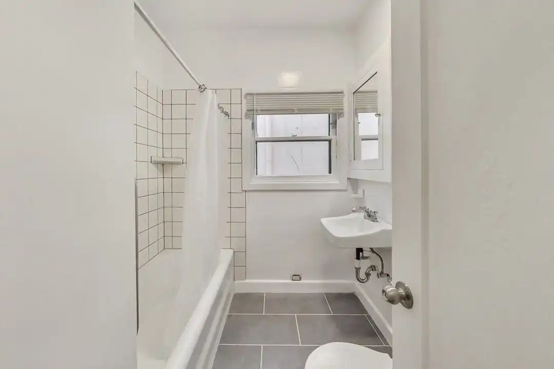 295 MacArthur Blvd unit C - View 5