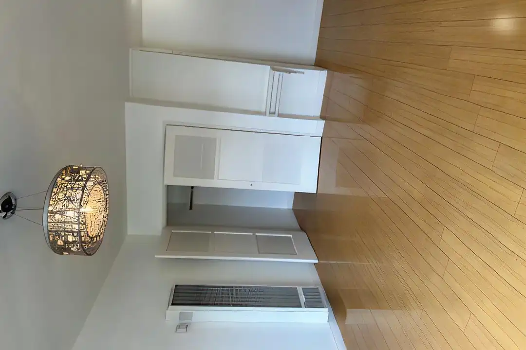 622 E Windsor Rd unit 17 - View 5