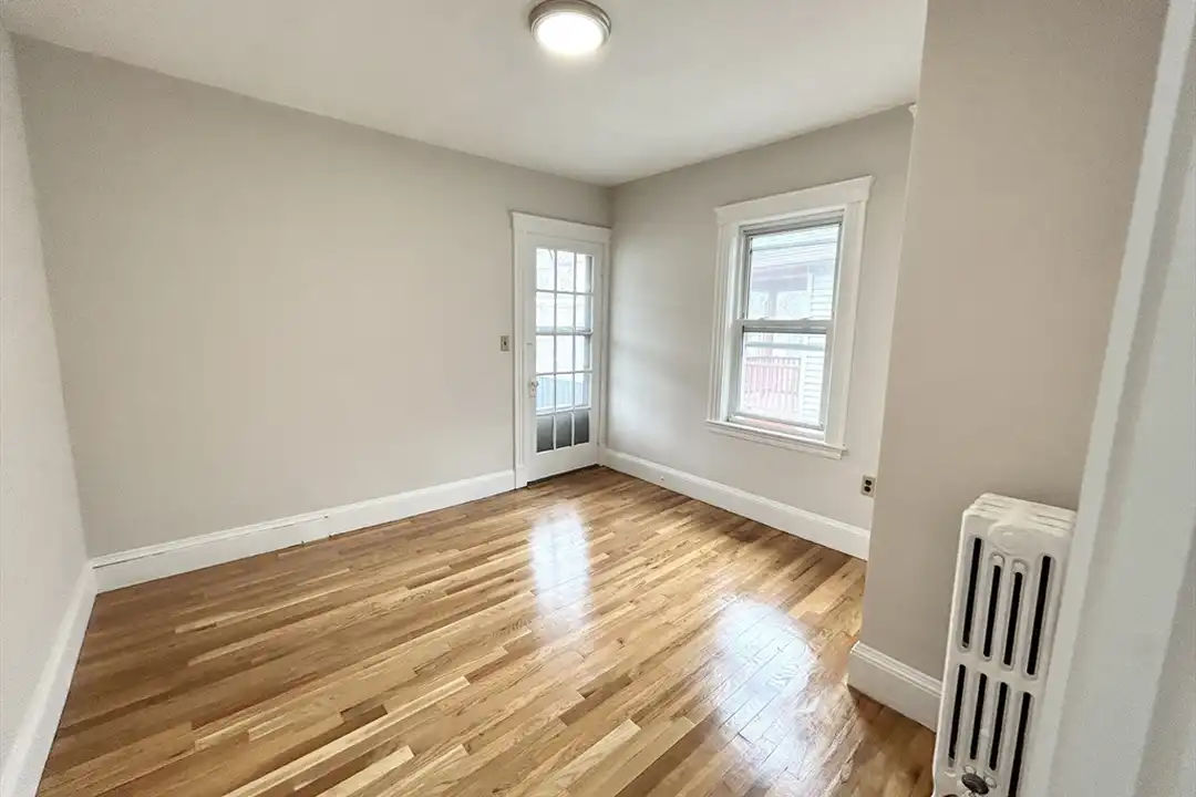 Apartment in Mission Hill - View 5