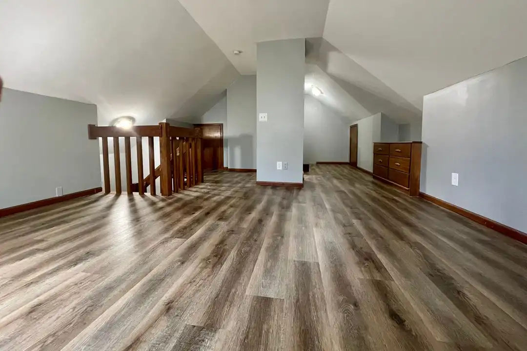 4355 N Oliver Ave - View 3