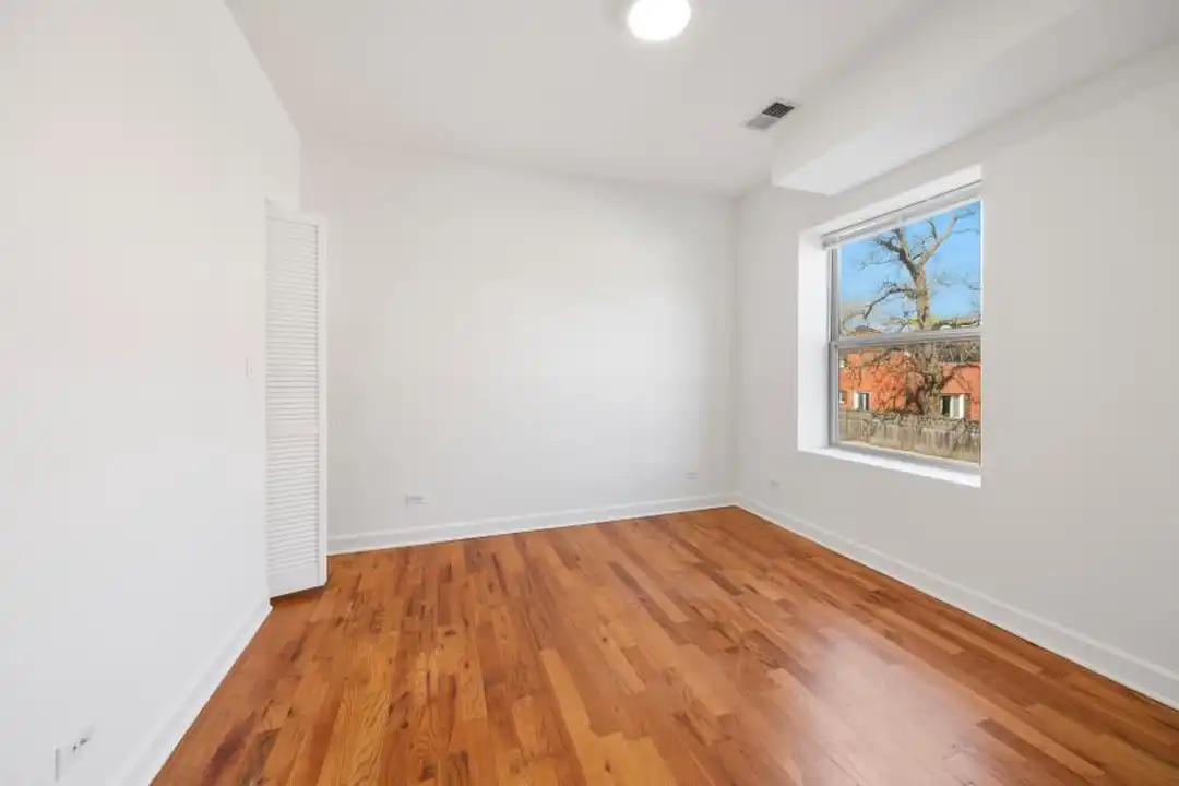 7223 N Rogers Ave - More