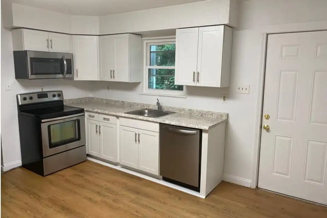 29 Lawn St unit Unit 2 – photo 1