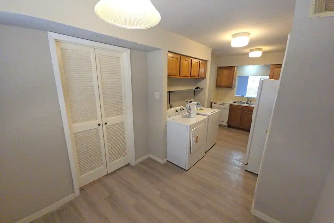 15625 Weldon Dr - View 2