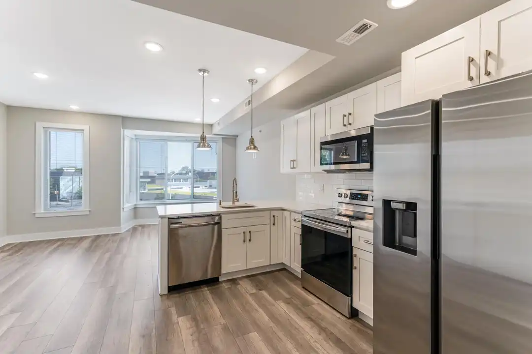 2208 Ridge Ave - More