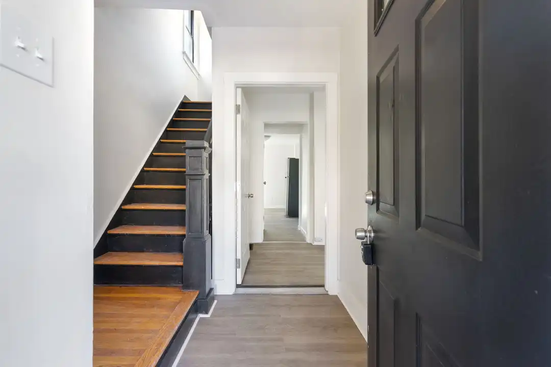 111 Kaplan Ave unit Unit 2 - View 2