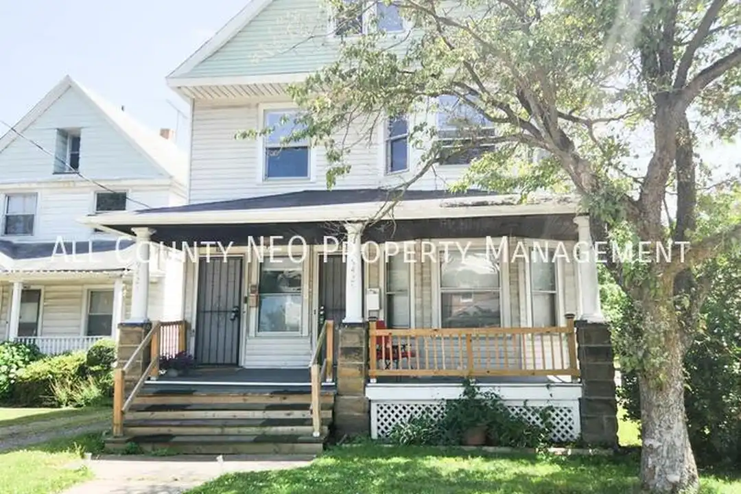 9425 Denison Ave – photo 1