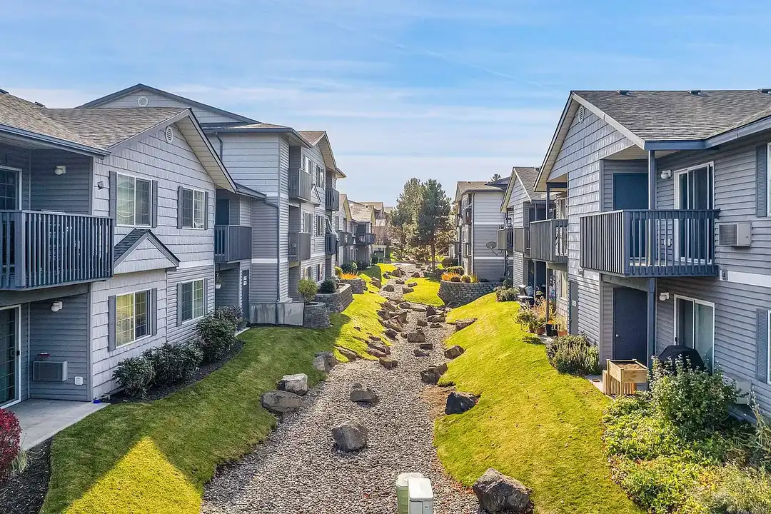 Stonebriar Apartments - View 3