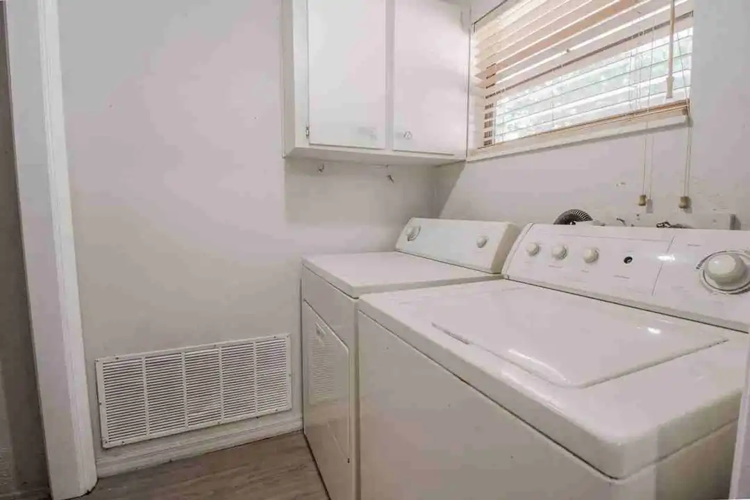 4500 Elaine Pl unit 1094209P – pohled 6
