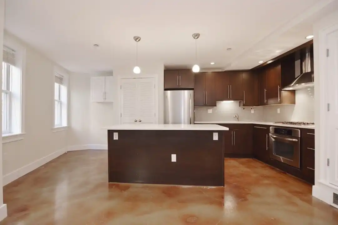 Apartment in Boston - View 3