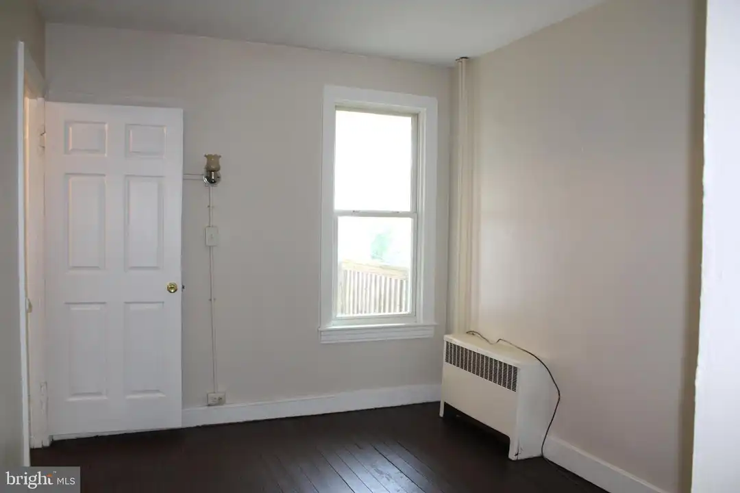 103 W 6th Ave unit 2ND FLOOR - View 4