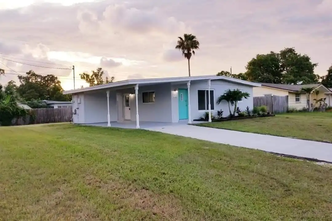 5103 Grand Blvd – photo 1
