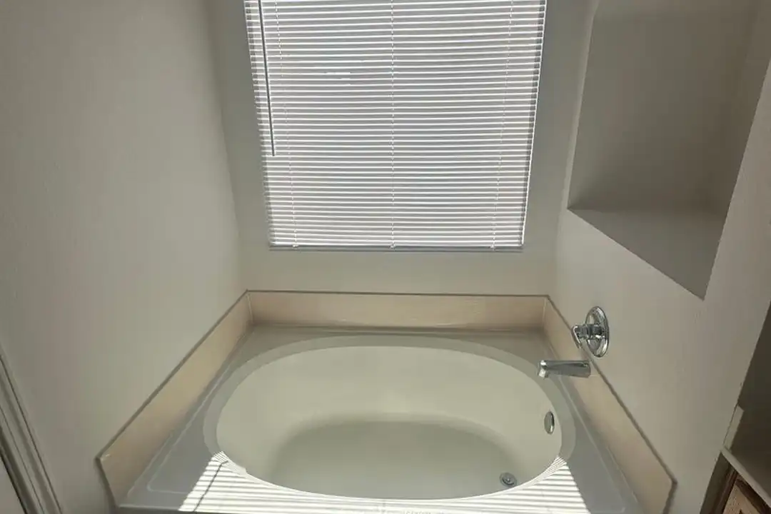 1817 San Pedro Rd - More