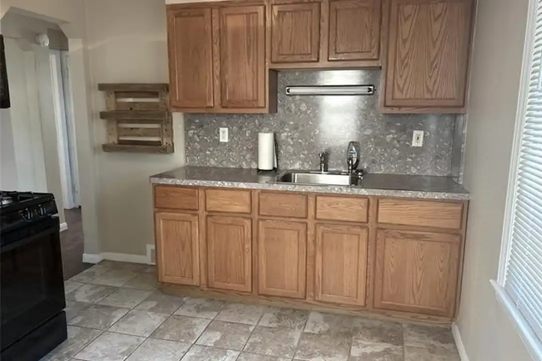 691 E Mapledale Ave - View 6