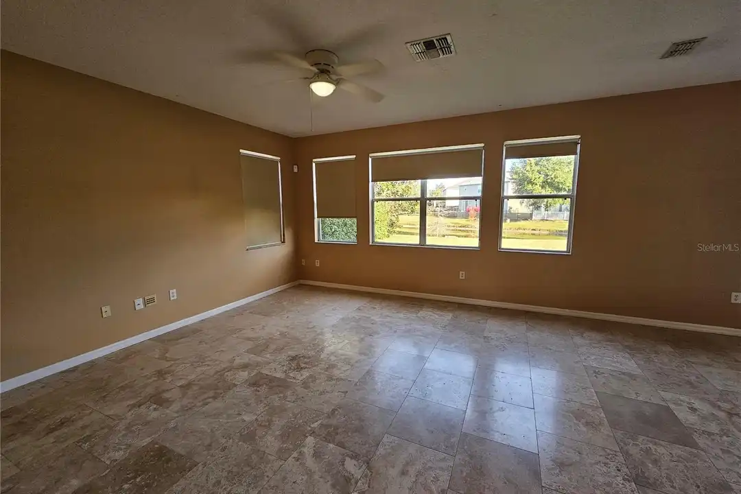 1881 Strathmore Cir - View 3