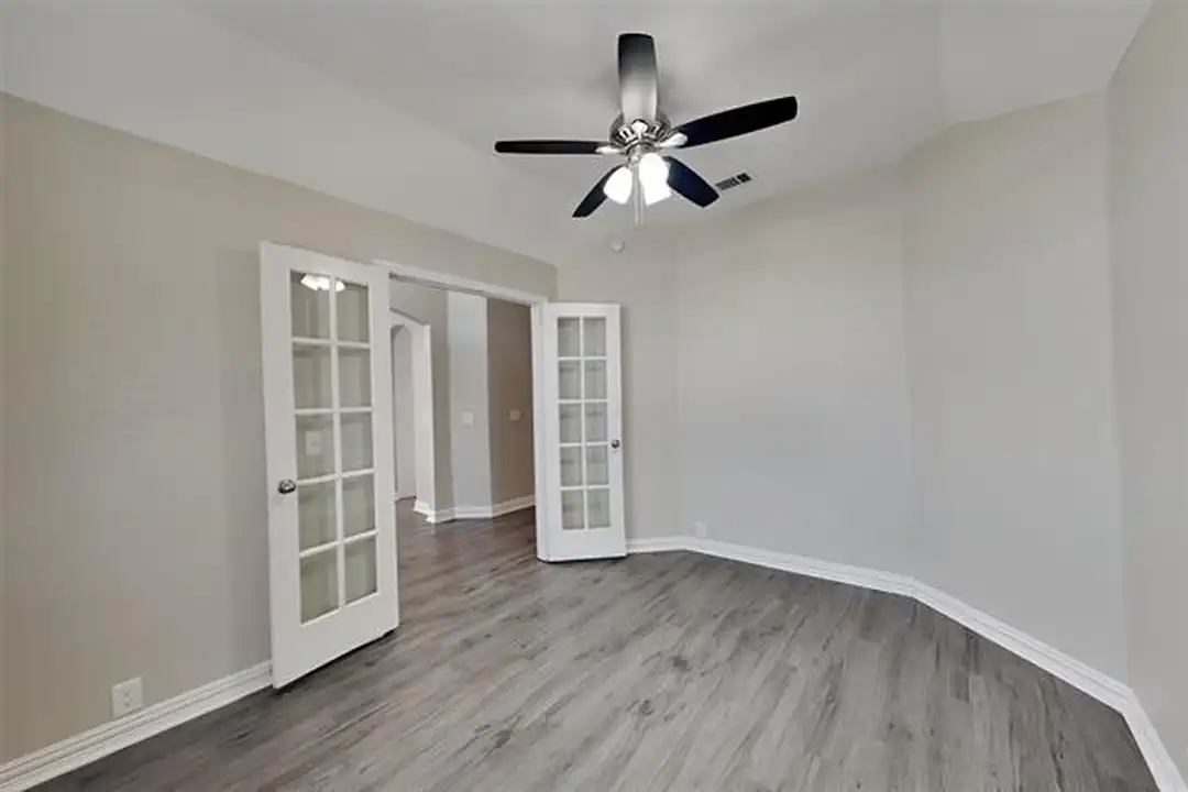 7009 Inglenook Dr - View 4