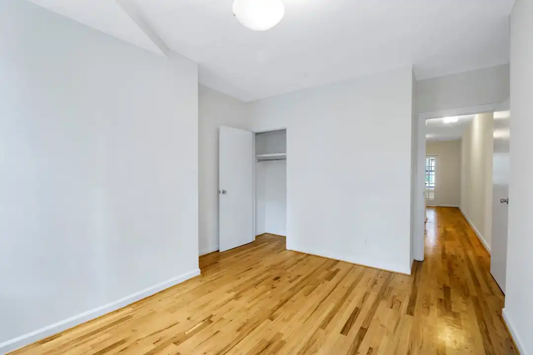 1167 2nd Ave unit 4S – pohled 6