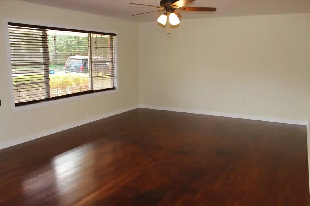 House in Brenham - View 3