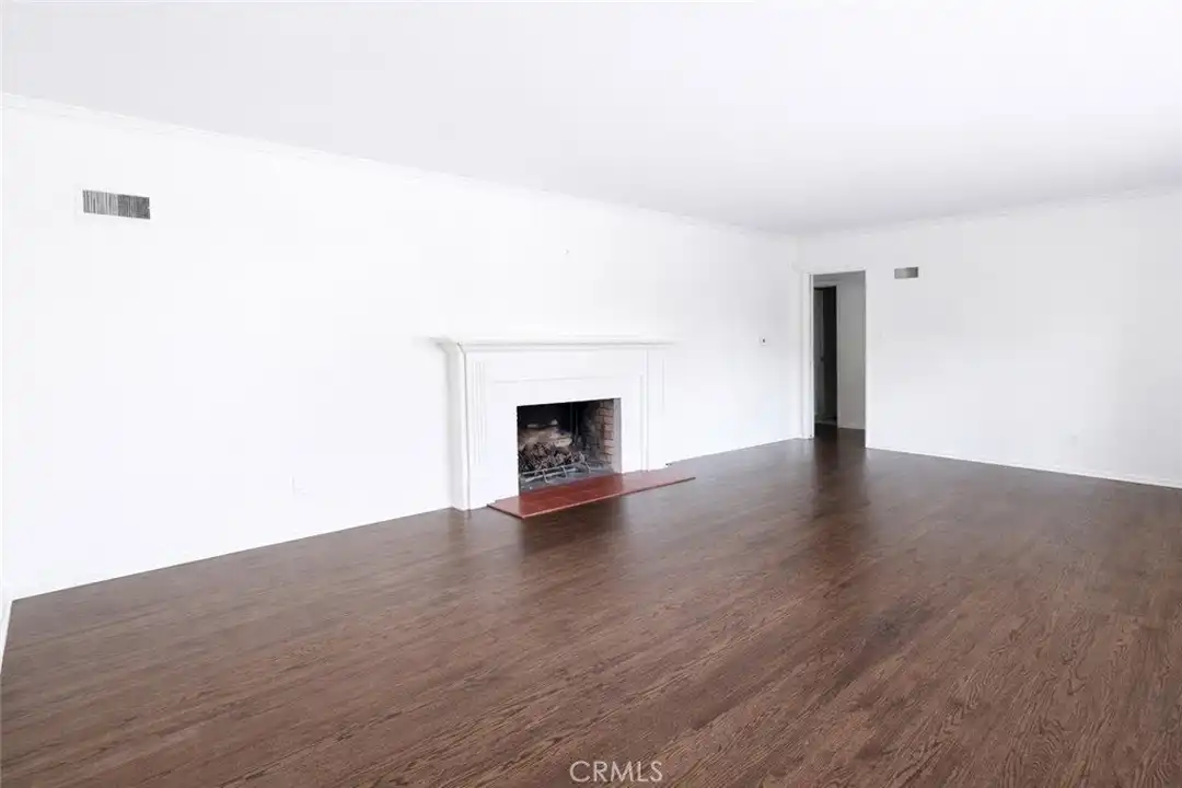 18 Woodland Ln - View 5