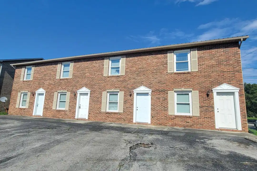 1819 Stargazer Dr unit 1819 Stargazer Ave Apt 3 – photo 1