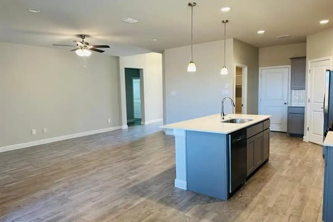 2516 Bellatrix Dr - View 4