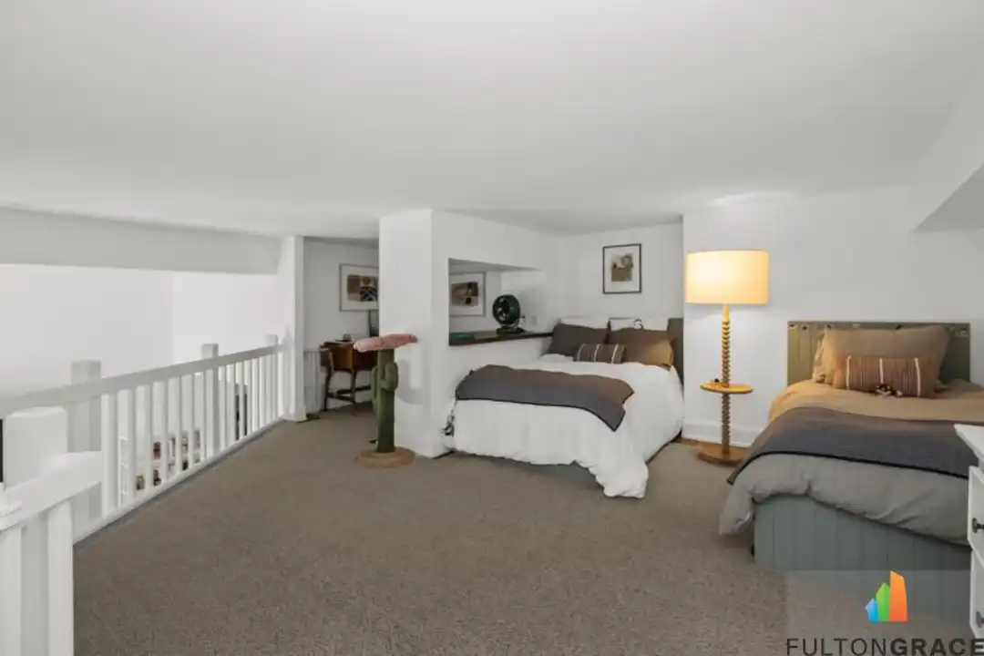 House in Chicago - View 2