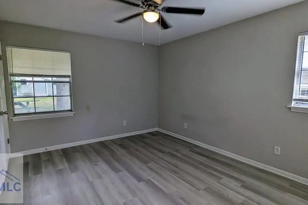 613 Franklin St - View 4