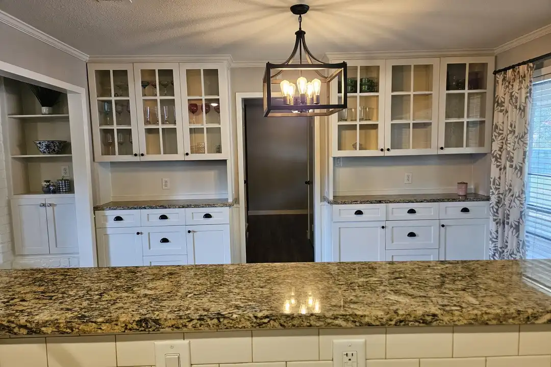 1340 Kathryn St - More