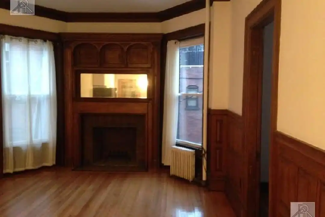 847 Beacon St - View 3