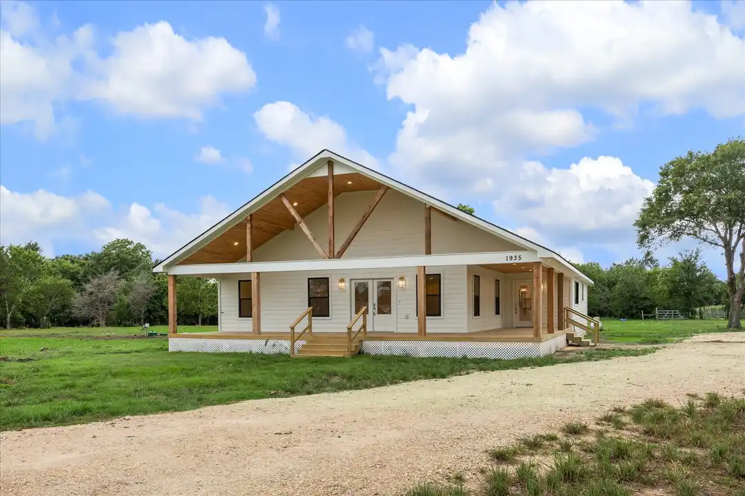 House in Wallis - View 4