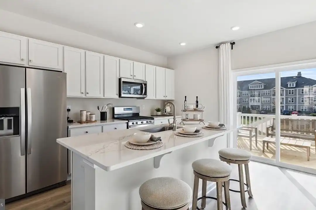 278 Macoun Way - View 3