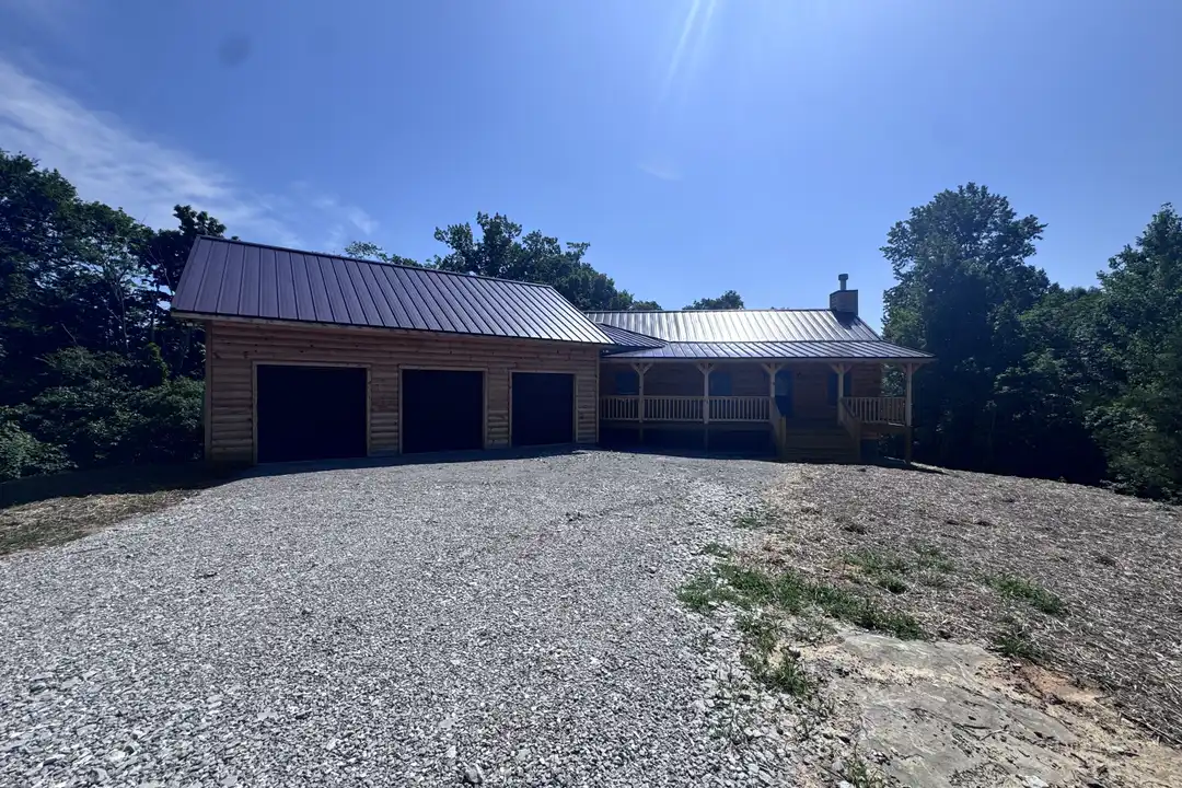 1339 Hickory Point Dr – photo 1 of 42