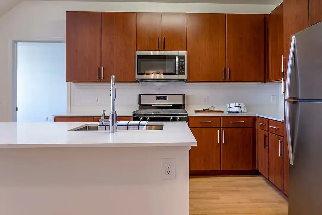 Avalon Huntington Station – photo 1 of 35