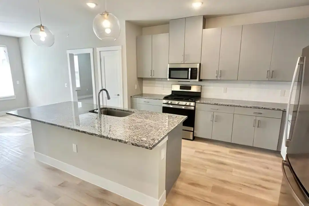 8421 183A Toll Rd - View 2