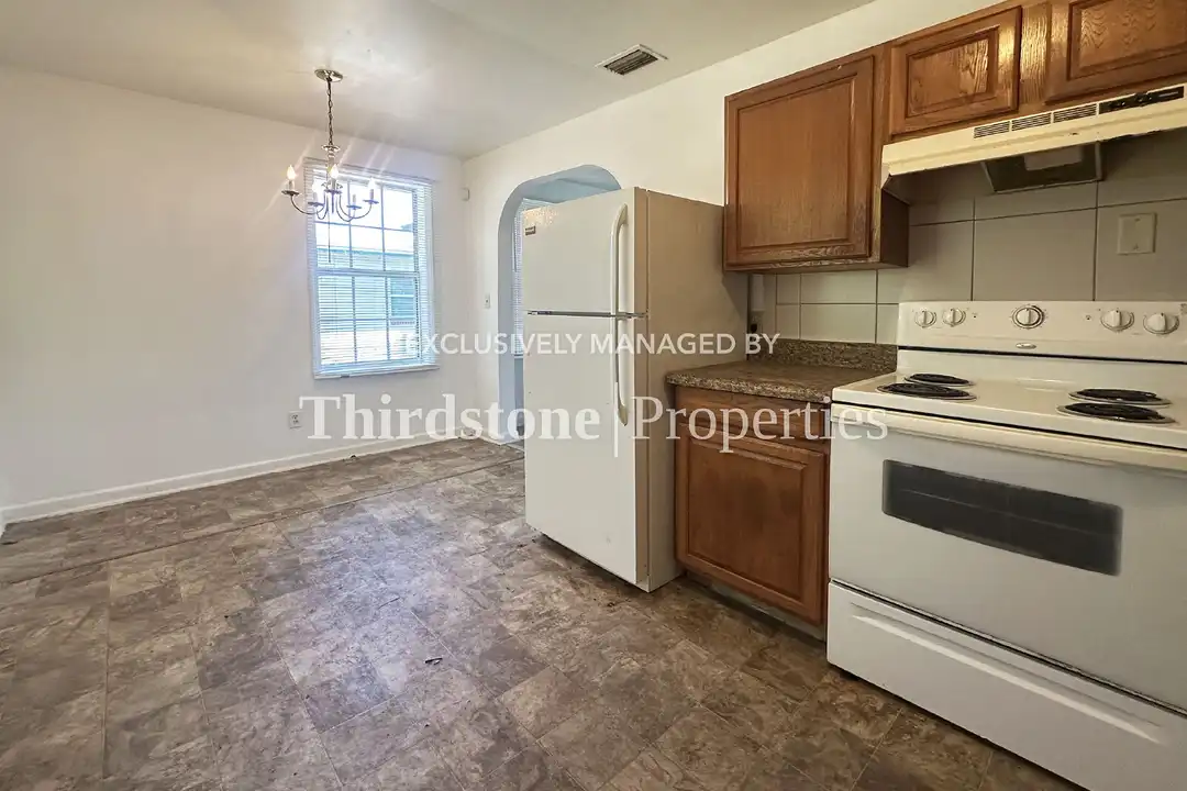 5638 Vernon Rd – pohled 4