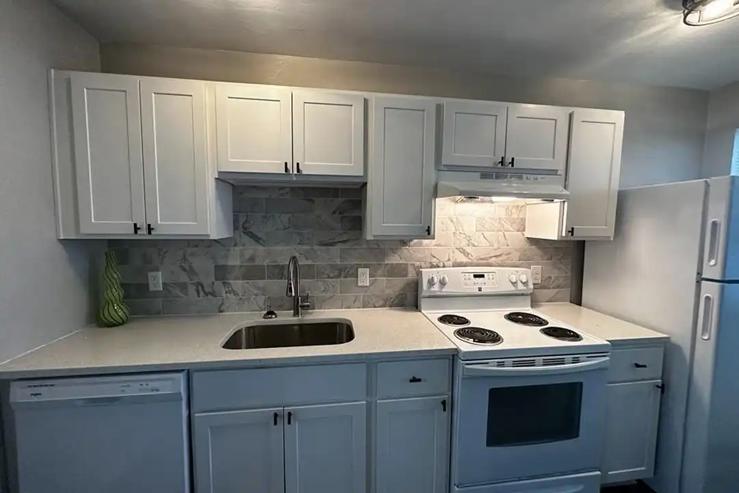 401 E Ocean Ave unit 14 - View 3
