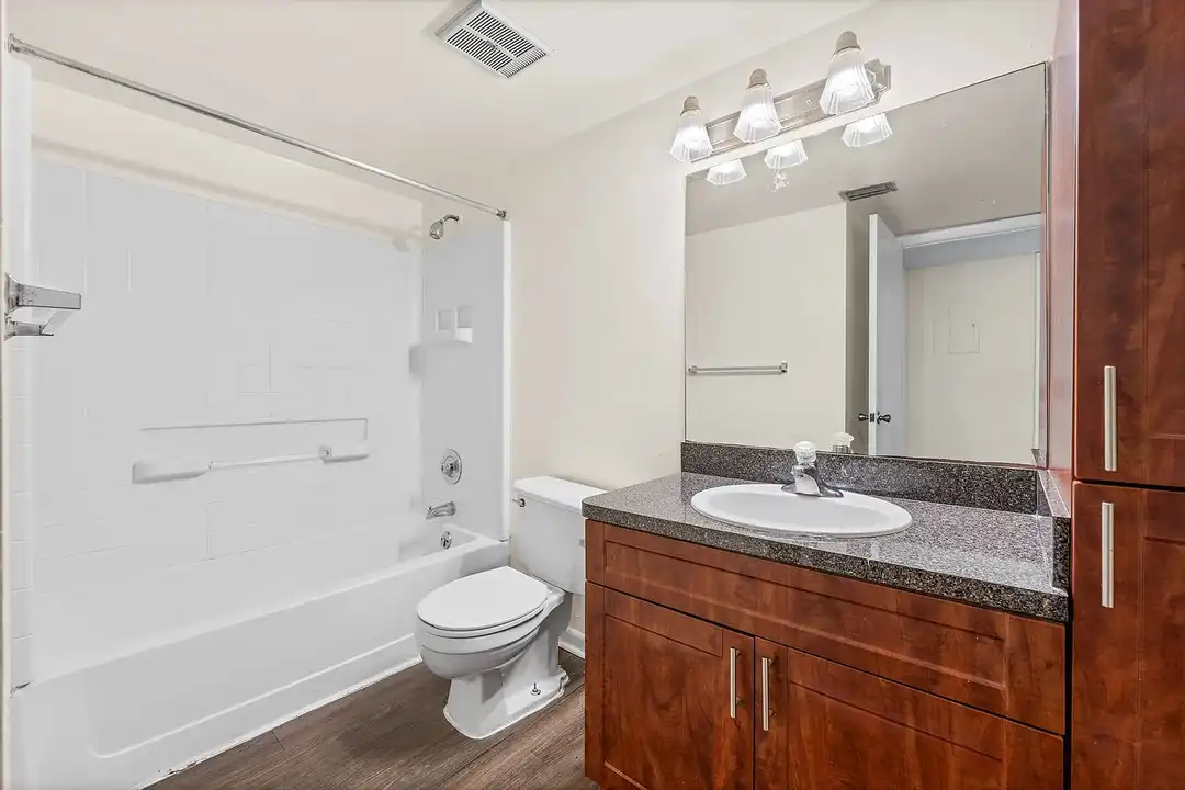 Clipper Cove Apartments – photo 1 of 17