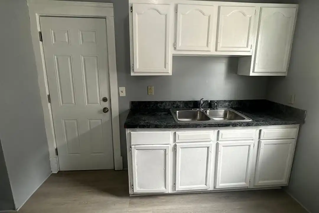 11414 Fairport Ave unit UP – photo 1