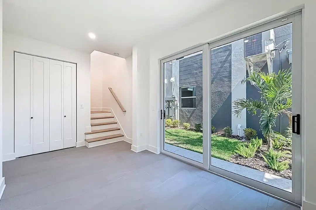 336 14th St N - View 4