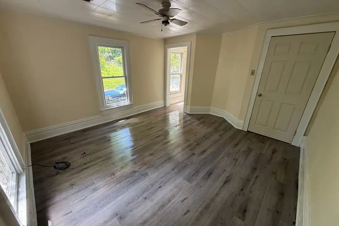 120 Oakland Ave – photo 1
