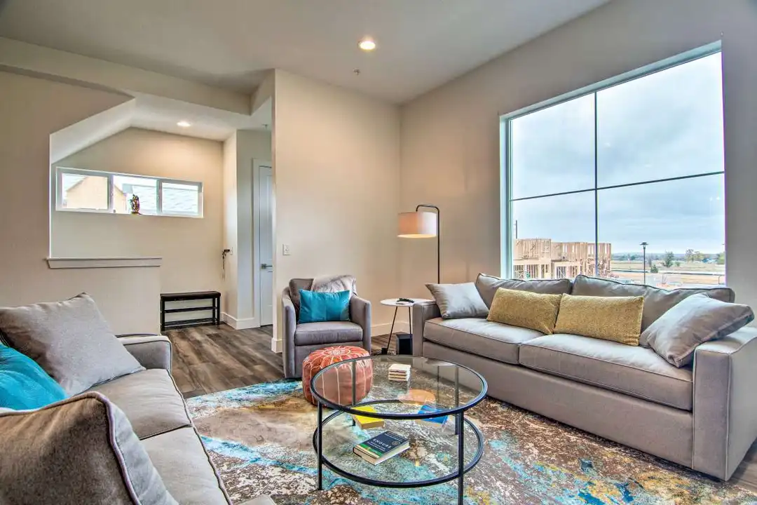 Apartment in Louisville - View 3