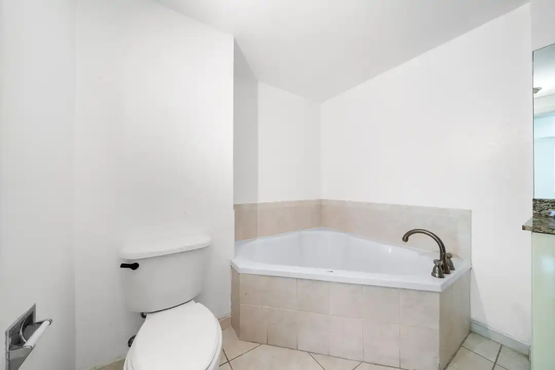 1830 Radius Dr unit 405 - More