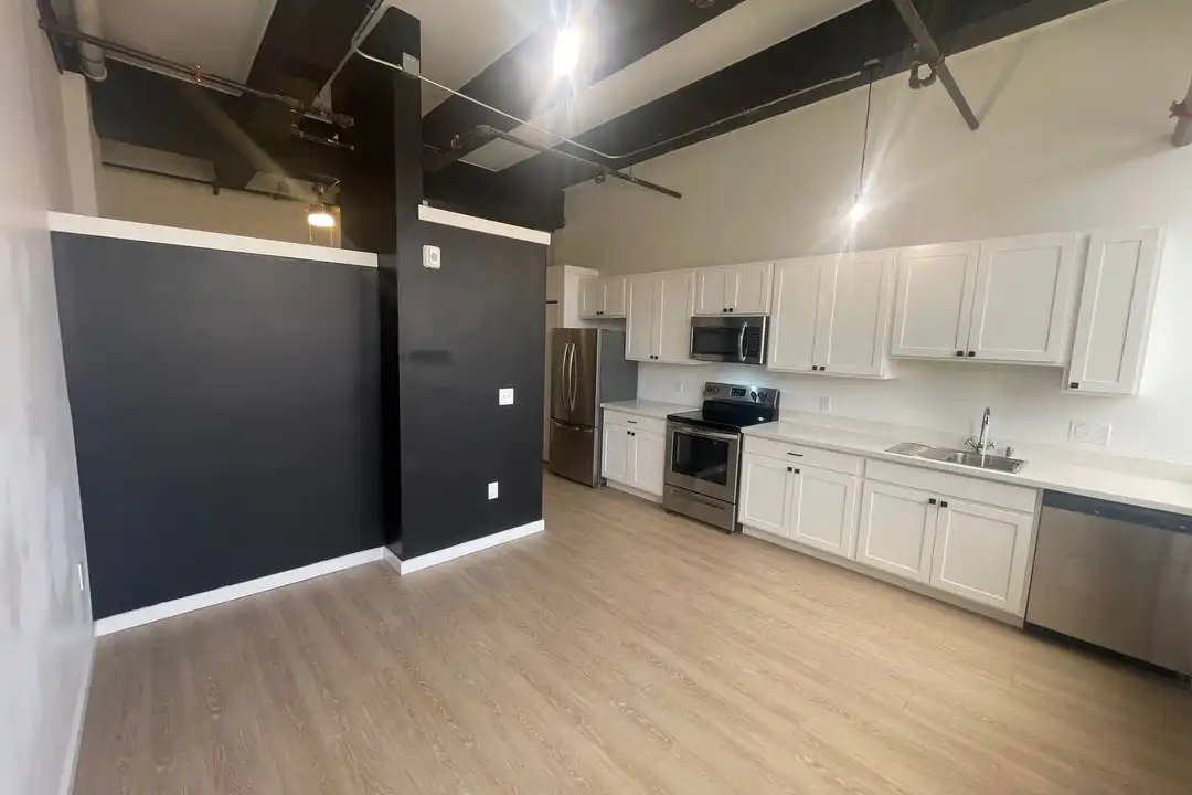 2300 10th Ave unit 202 – photo 1 of 7